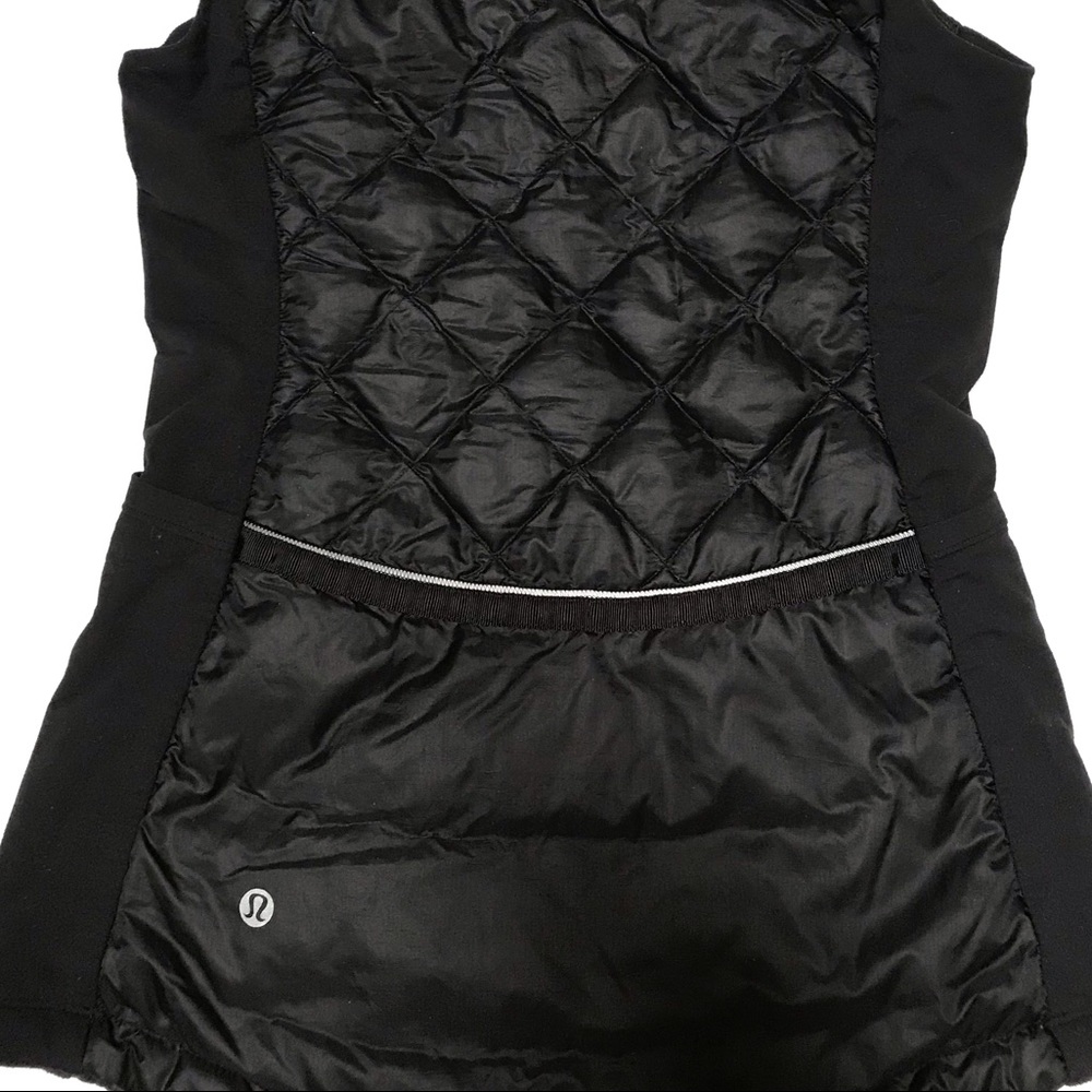 Lululemon Down For A Run Vest Reflective 2 Black - Picture 8 of 14